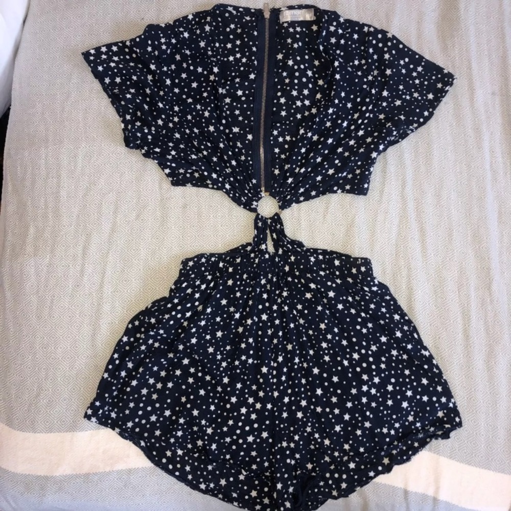 LF O RING MEDIUM ROMPER NWOT